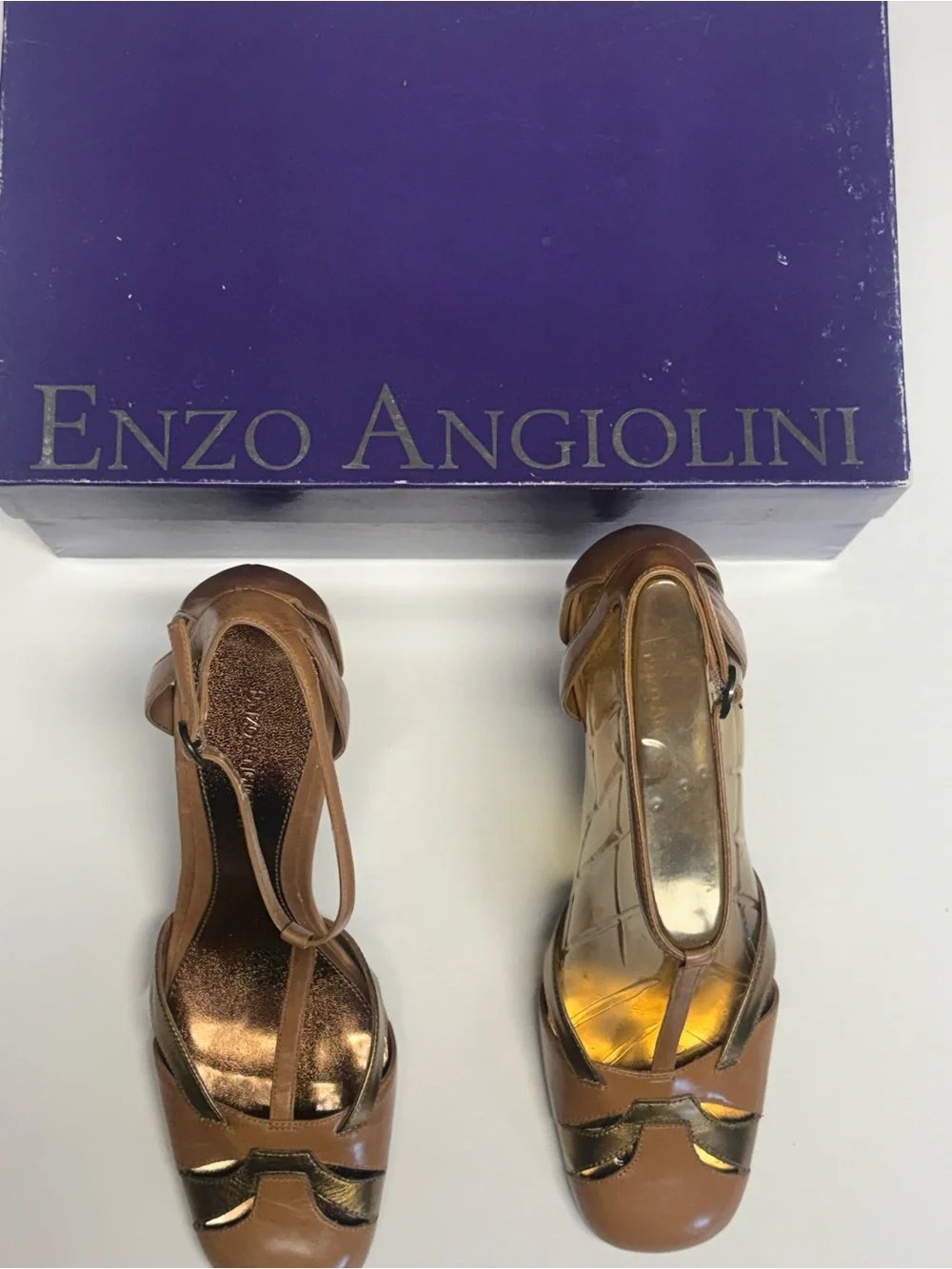 Enzo Angiolini Tan Brown Leather T-Strap Heels with Gold Accents